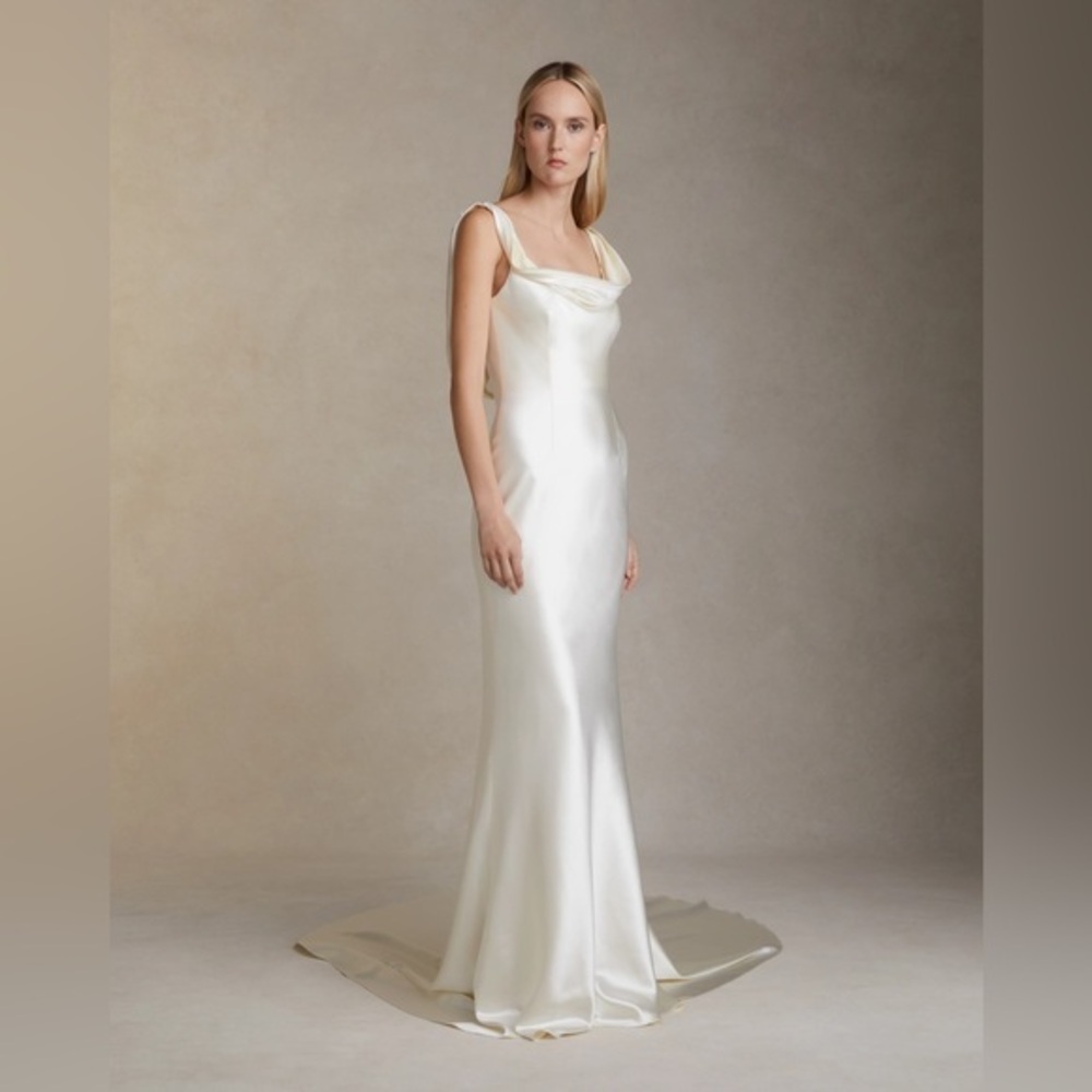 Danielle Frankel Chiara wedding gown